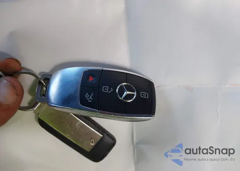 2020 Mercedes-Benz Glb 250 4Matic из США, поврежденный, VIN WDC4M4HB9LW006992